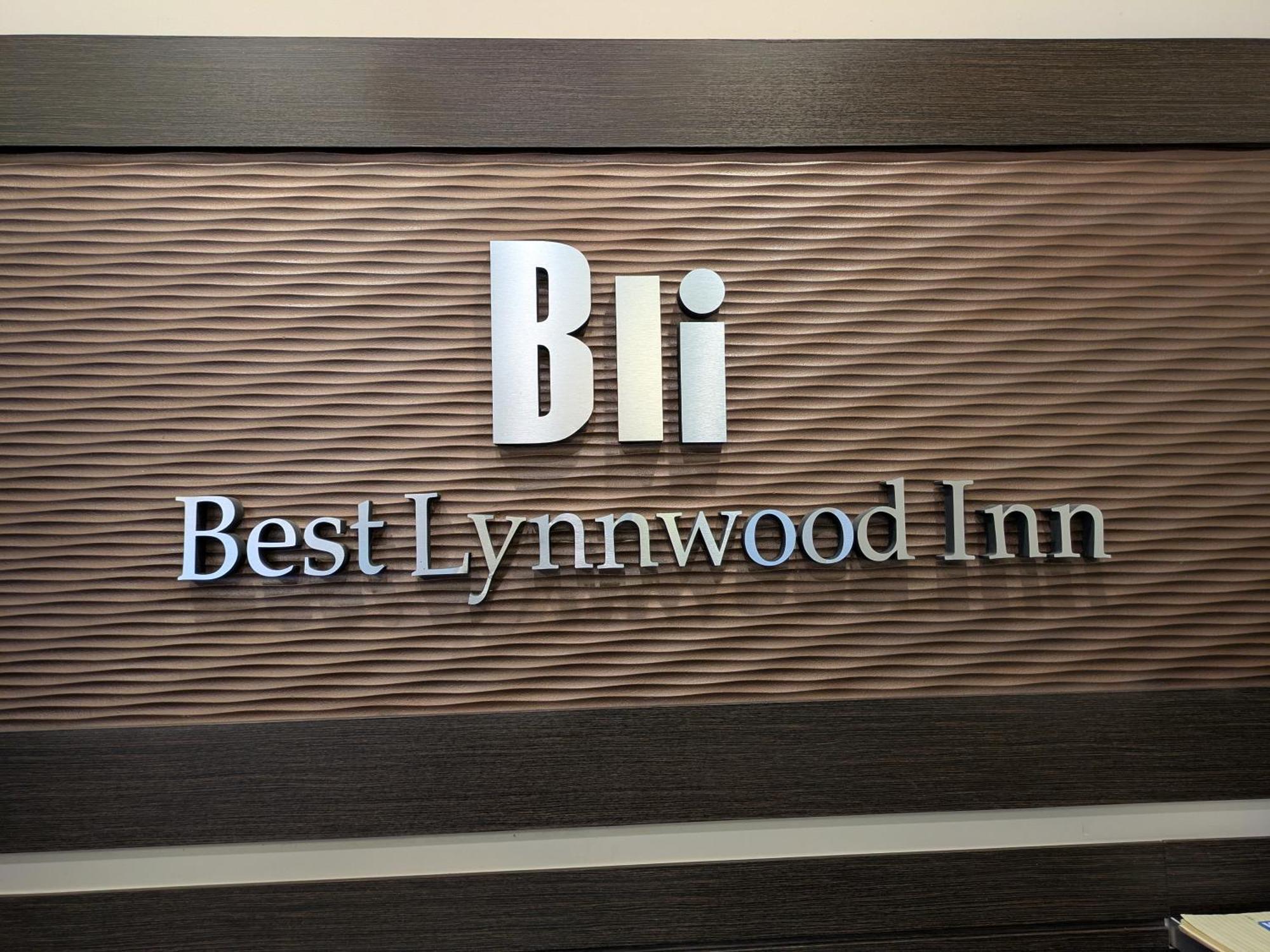 Best Lynnwood Inn מראה חיצוני תמונה
