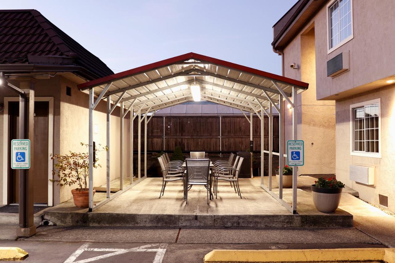Best Lynnwood Inn מראה חיצוני תמונה