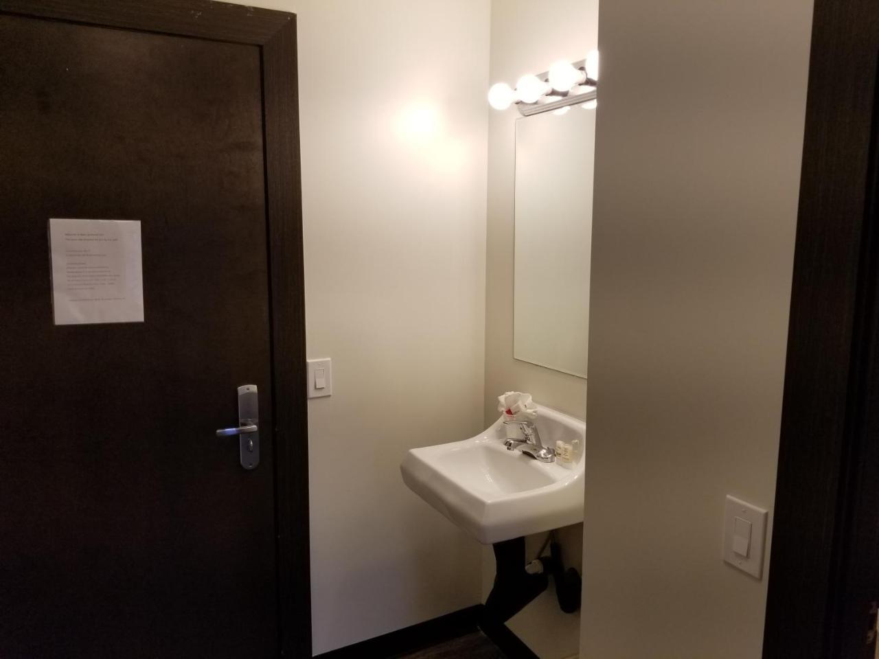 Best Lynnwood Inn מראה חיצוני תמונה