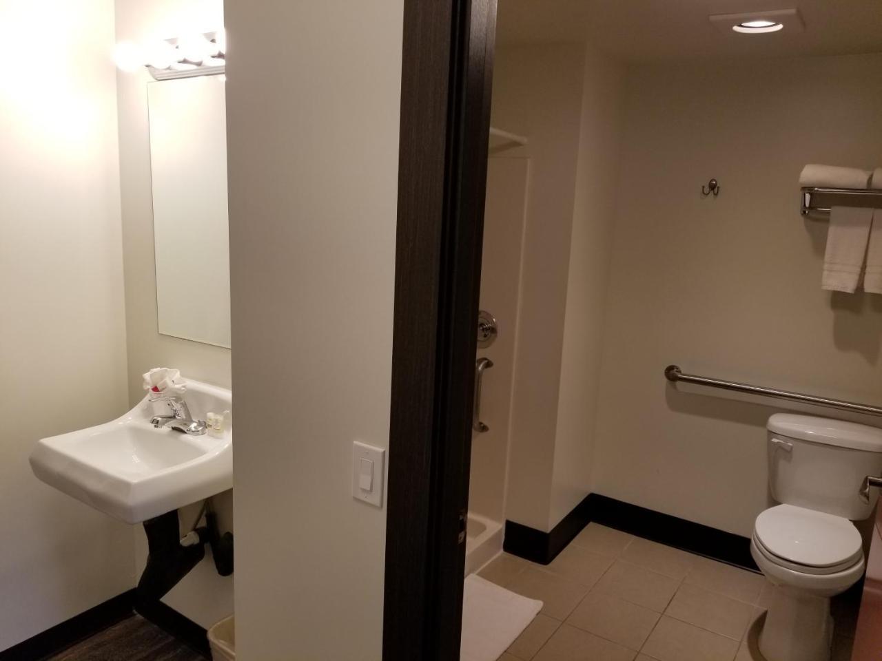 Best Lynnwood Inn מראה חיצוני תמונה